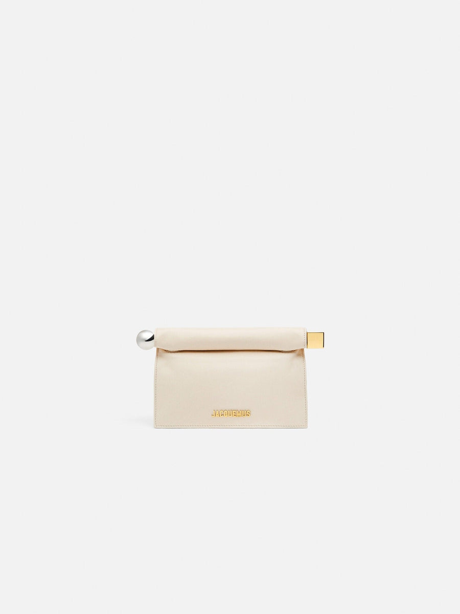 The small Rond Carré clutch