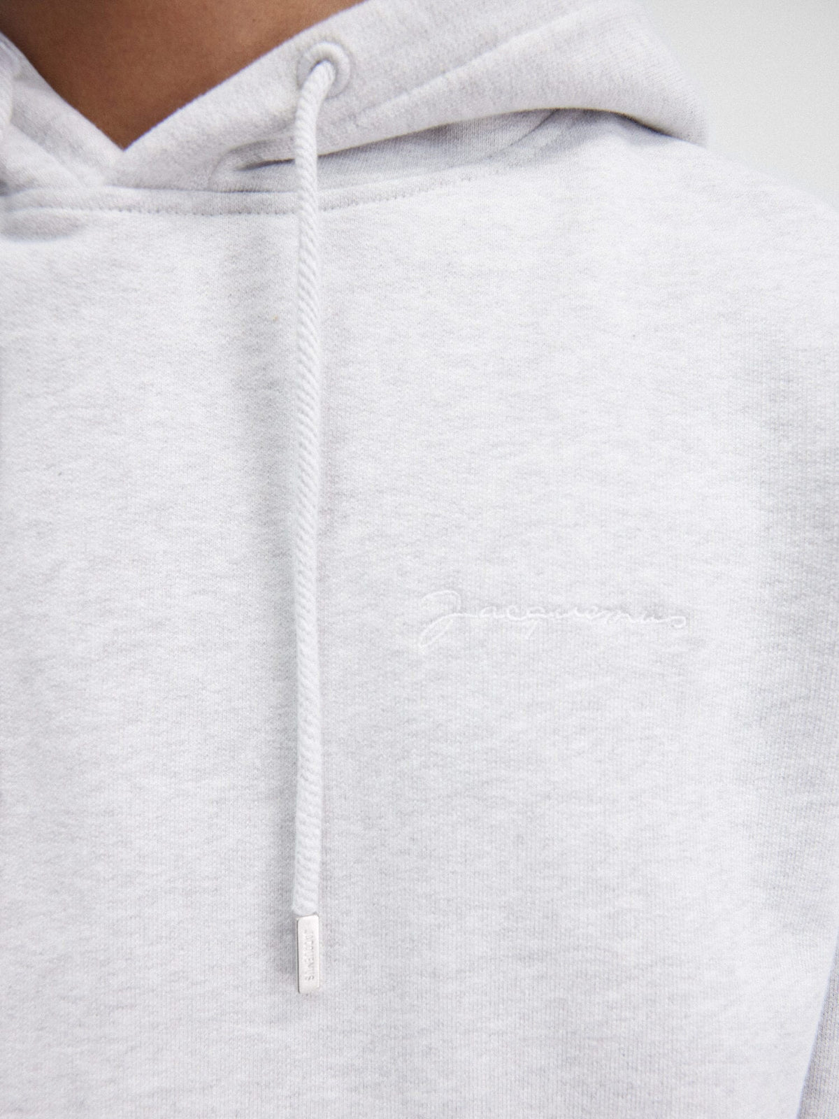 The embroidered sweatshirt