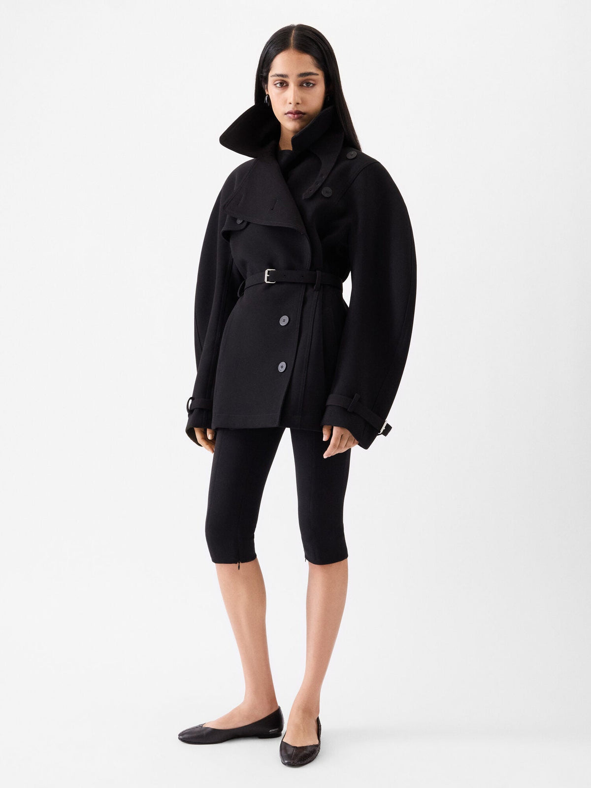 The short Ovalo trench coat