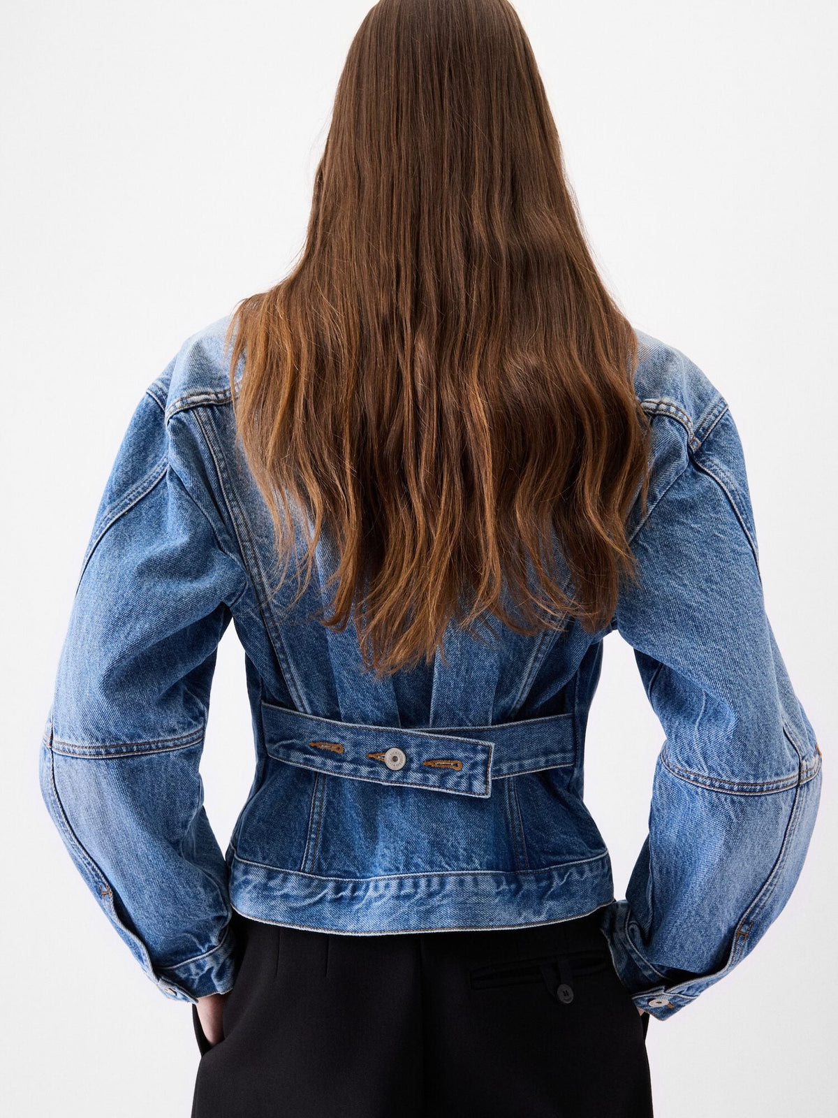 The denim de-Nîmes jacket