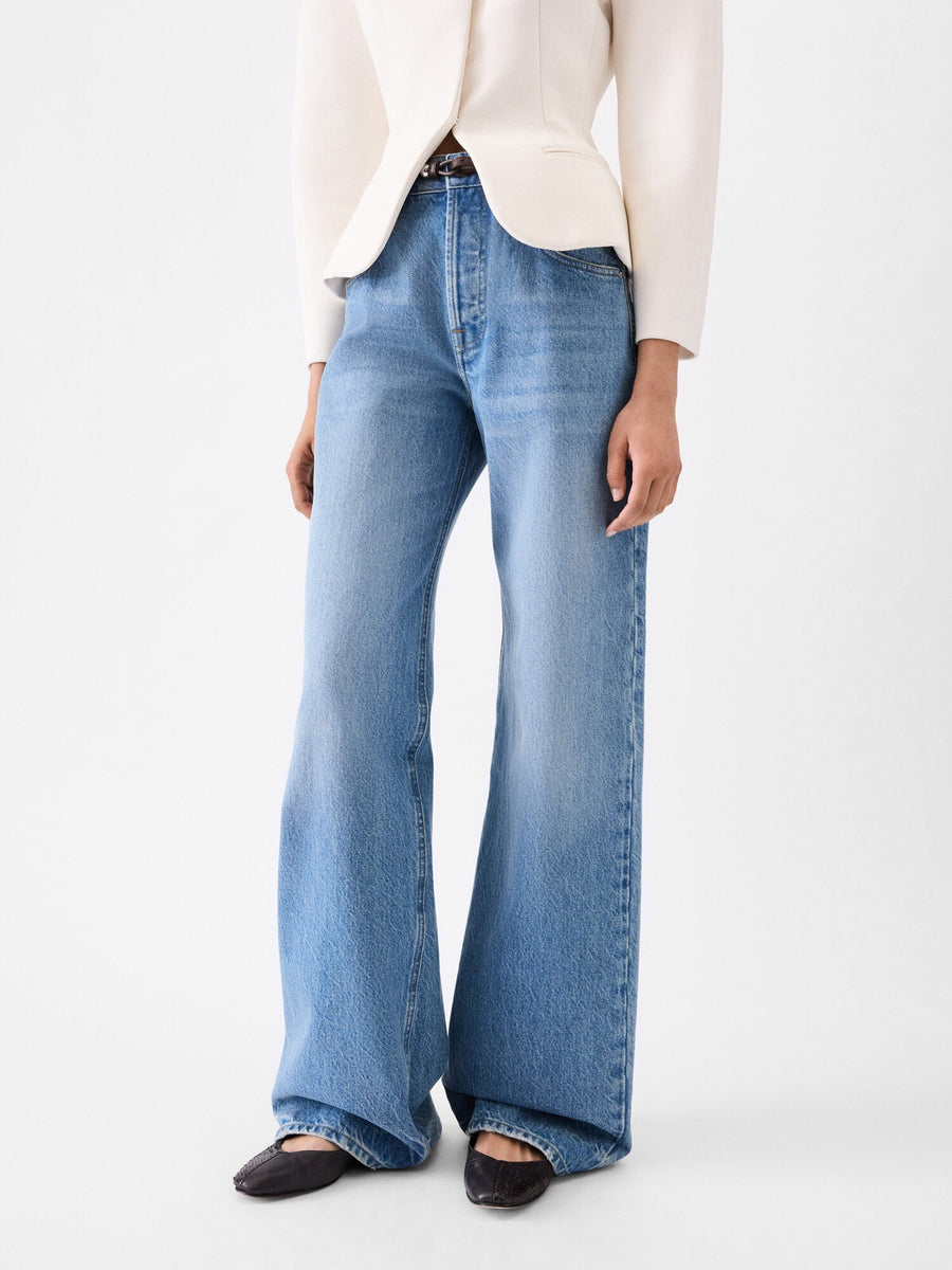 The wide de-Nîmes denim pants