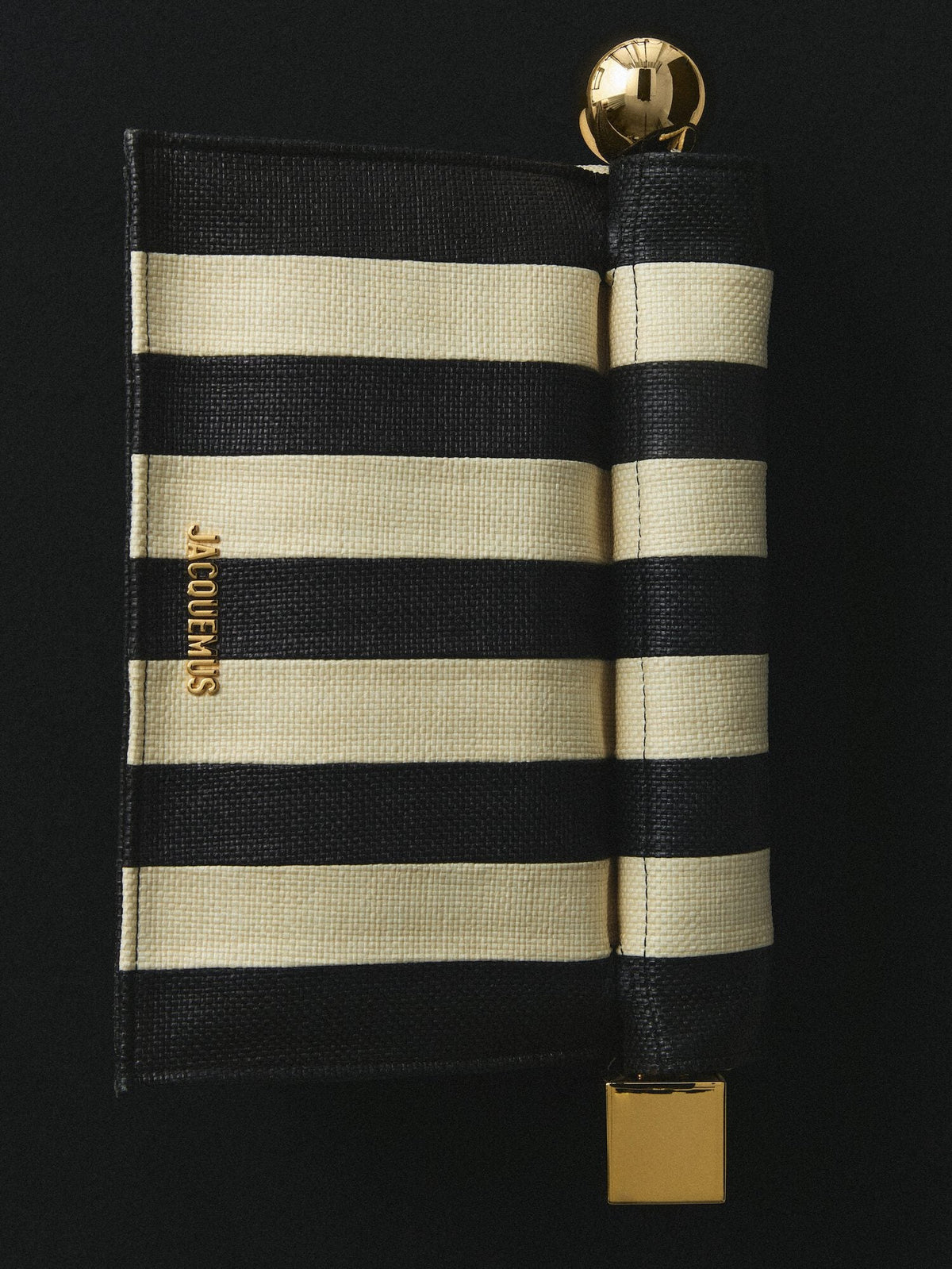 The Rond Carré clutch