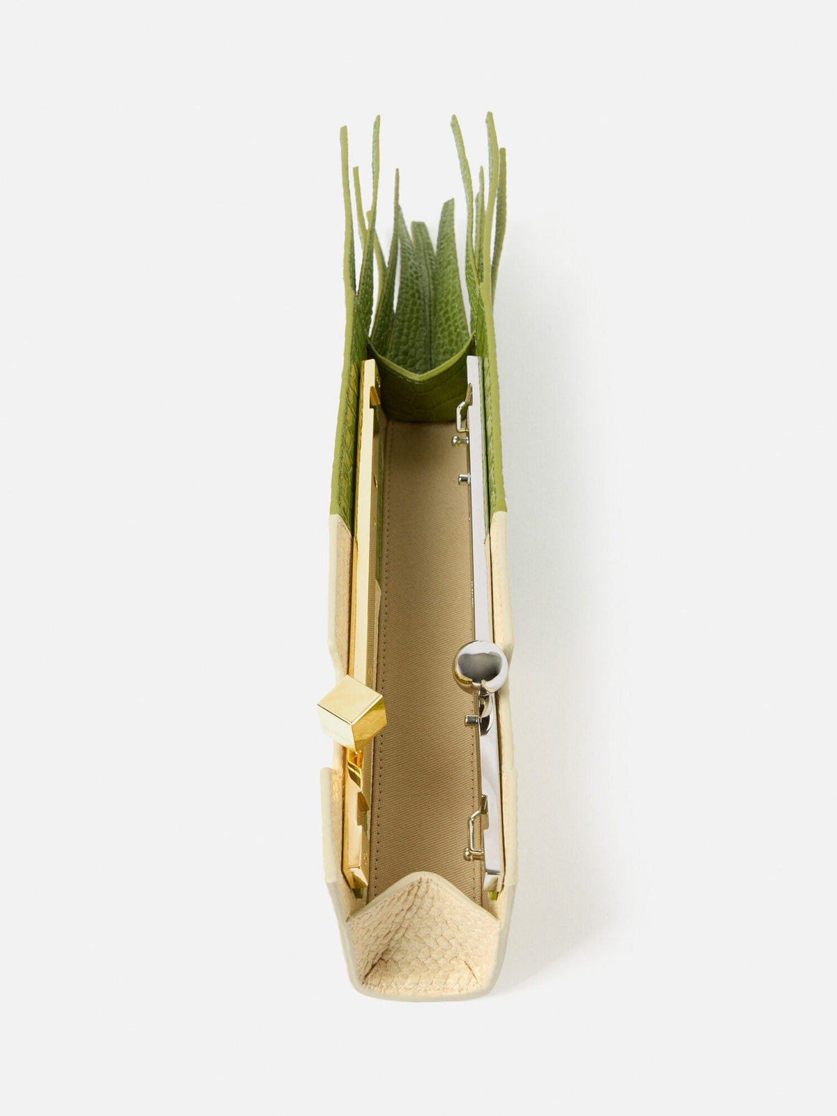 The Poireau clutch