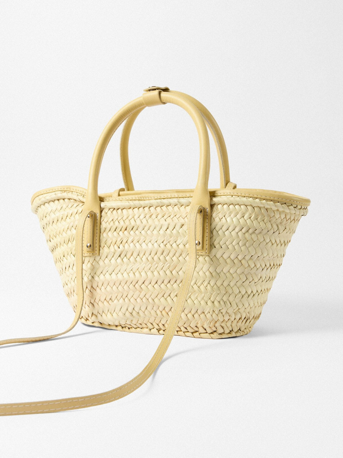 The small Soli Monaco Resort basket