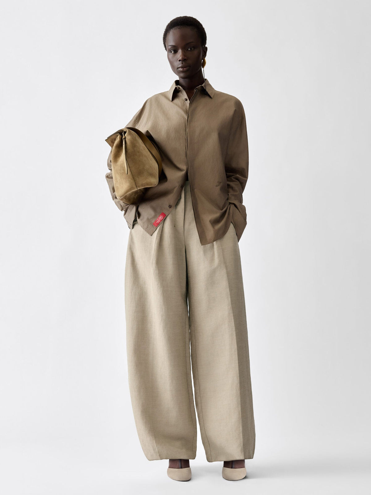 The Ovalo fluid pants