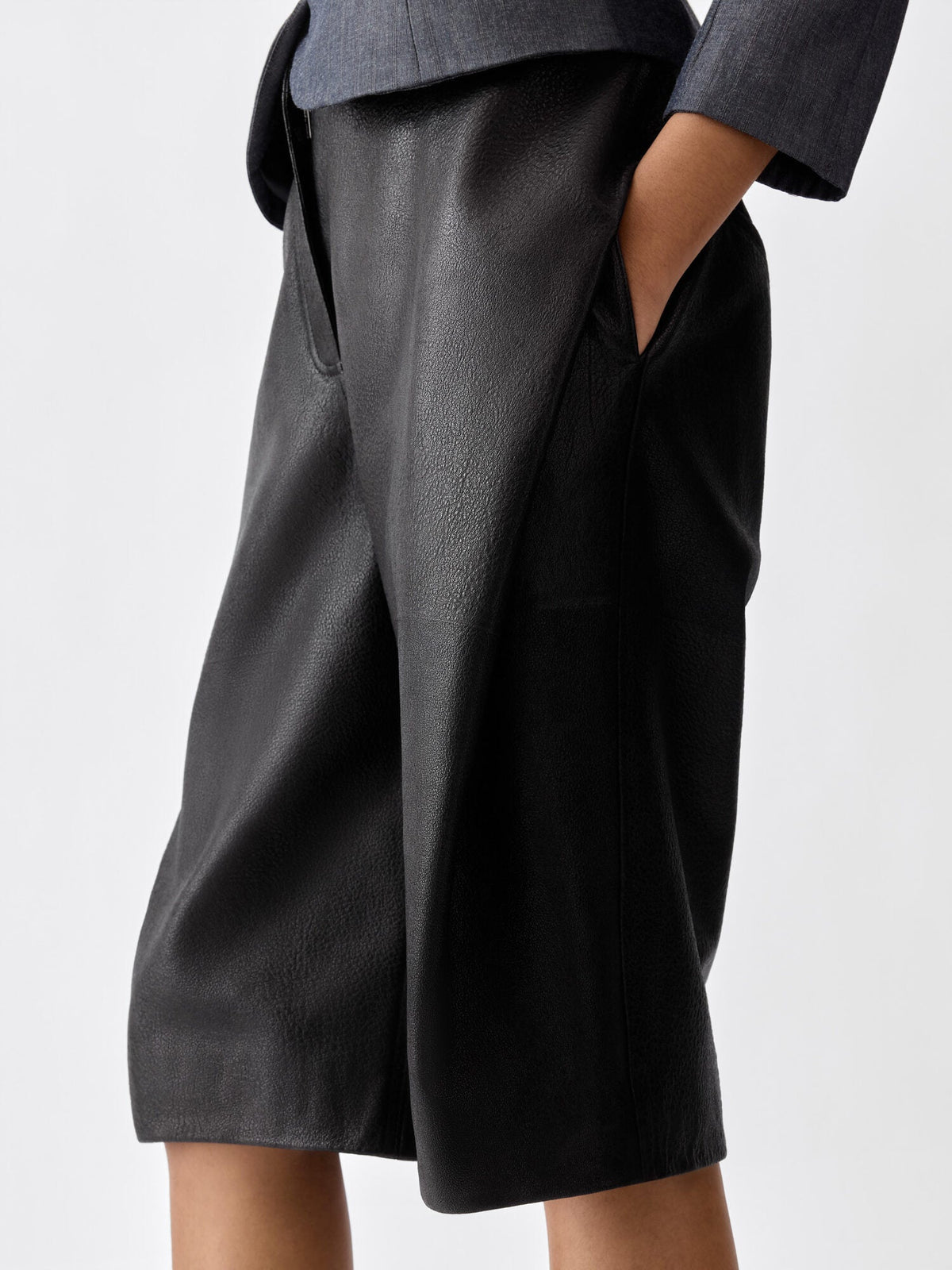 The Cubisto leather shorts